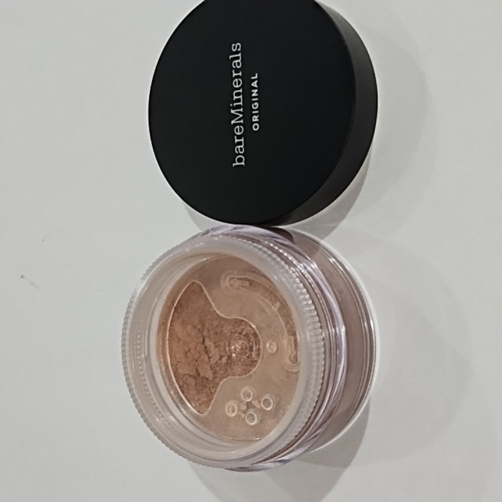 Original Foundation Medium 10 SPF 10 8 g .28 oz